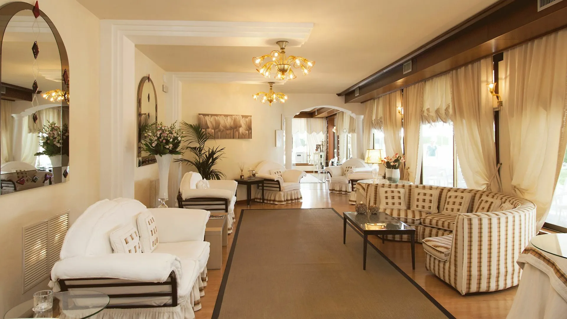 Hotel Elite Лидо-ди-Езоло