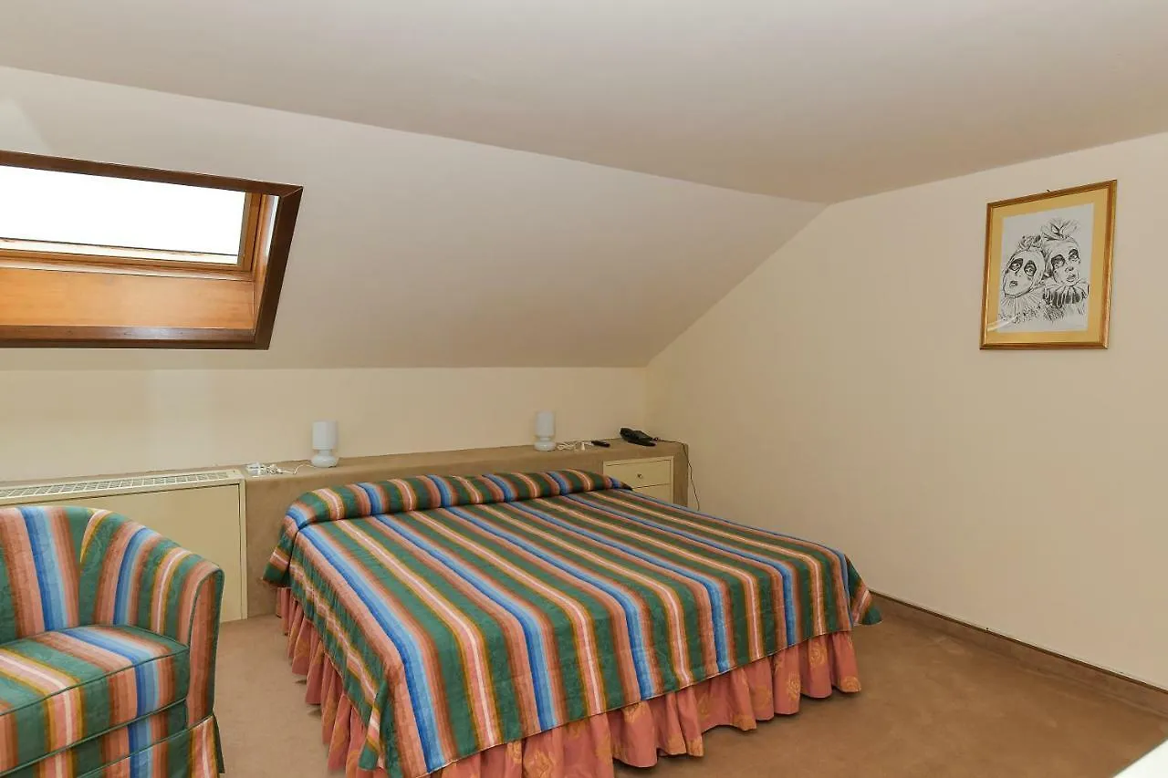 Hotel Elite Лидо-ди-Езоло